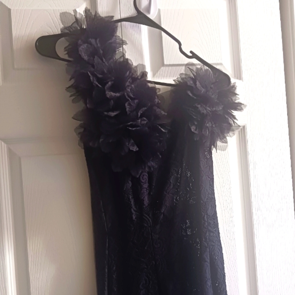 SEMI FORMAL GOWN